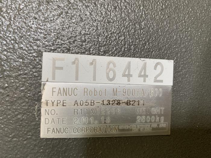 Used FANUC M900iA/600 6 AXIS CNC ROBOT WITH R30iA CONTROLLER