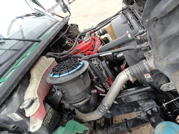 Used 2010 FREIGHTLINER BUSINESS CLASS M2 106