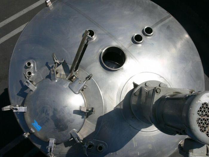 Used Paul Mueller 4000 Liter SS Jacketed Reactor w/ Agitator 25 PSI FV &138 PSI