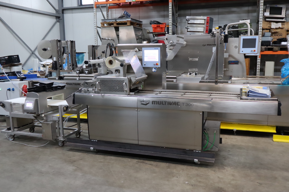 Used Multivac T300 automatic traysealer