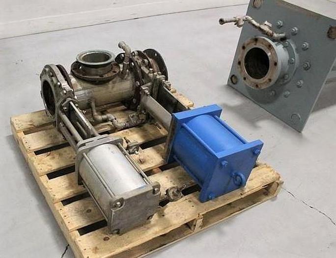 Used BLACK CLAWSON MODEL 17 HD CLEANER