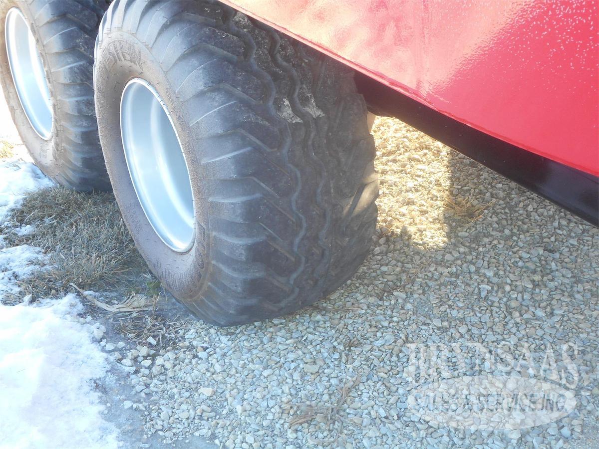 CLOVERDALE 650T Vertical TMR Mixer