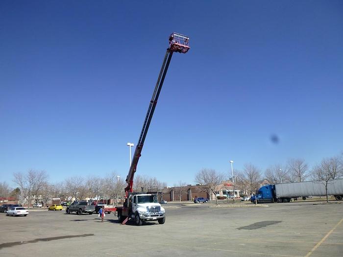 Used 2011 International 4300 Elliott L60R Sign Crane - M97776