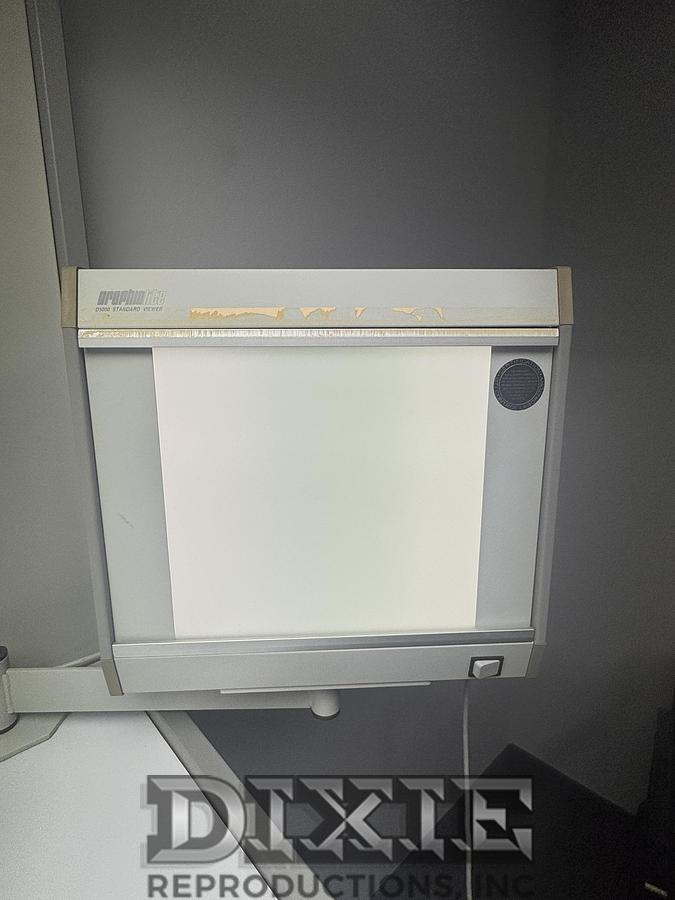 Used GraphicLite D5000 Viewing Booth