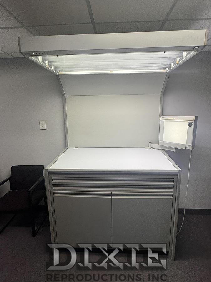 Used GraphicLite D5000 Viewing Booth