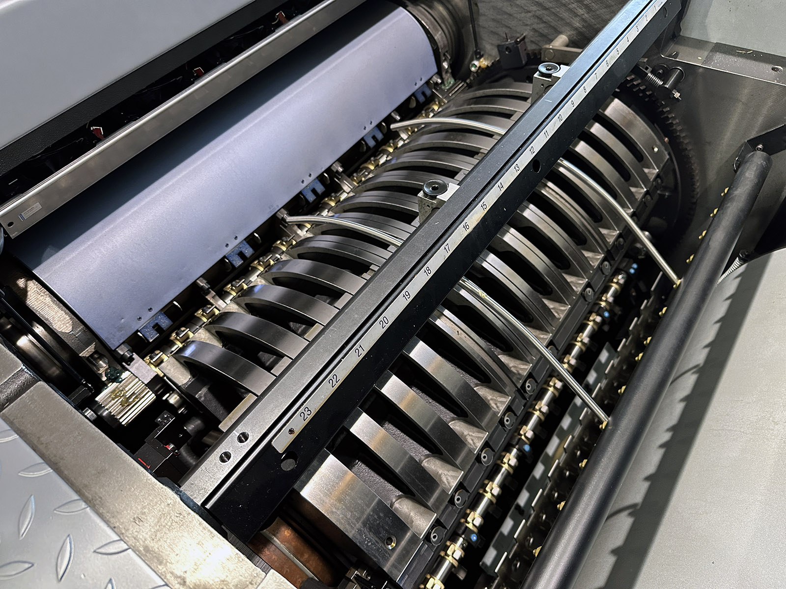 Used 2011 Heidelberg XL 75-5-P+L+C