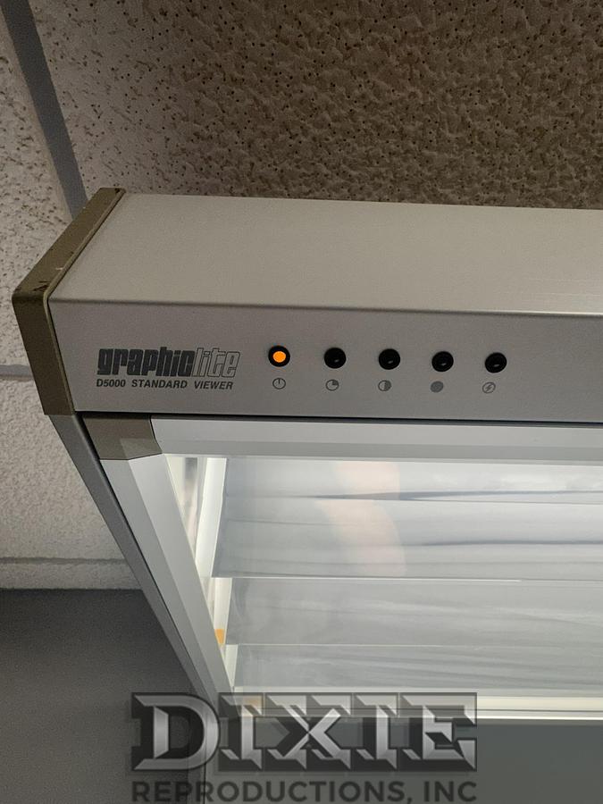 Used GraphicLite D5000 Viewing Booth