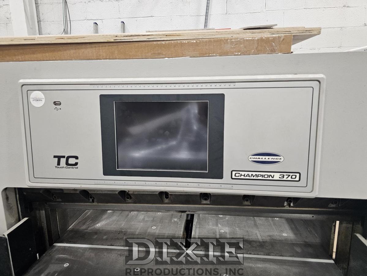 Used Challenge 370XT