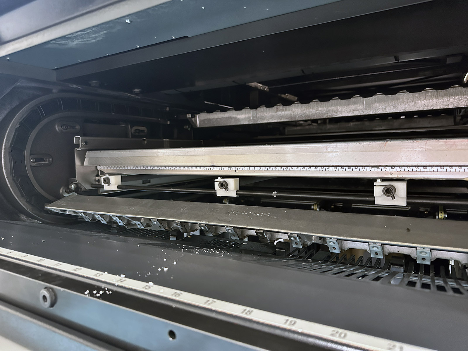 Used 2011 Heidelberg XL 75-5-P+L+C