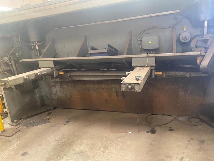 Used 2001 Haco HSLX 3013 Guillotine Shears