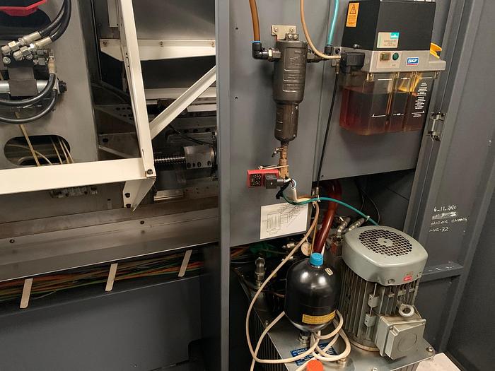 Used BRUGT CNC-DREJEBÆNK FABR. SCHAUBLIN, MODEL 136-5AX