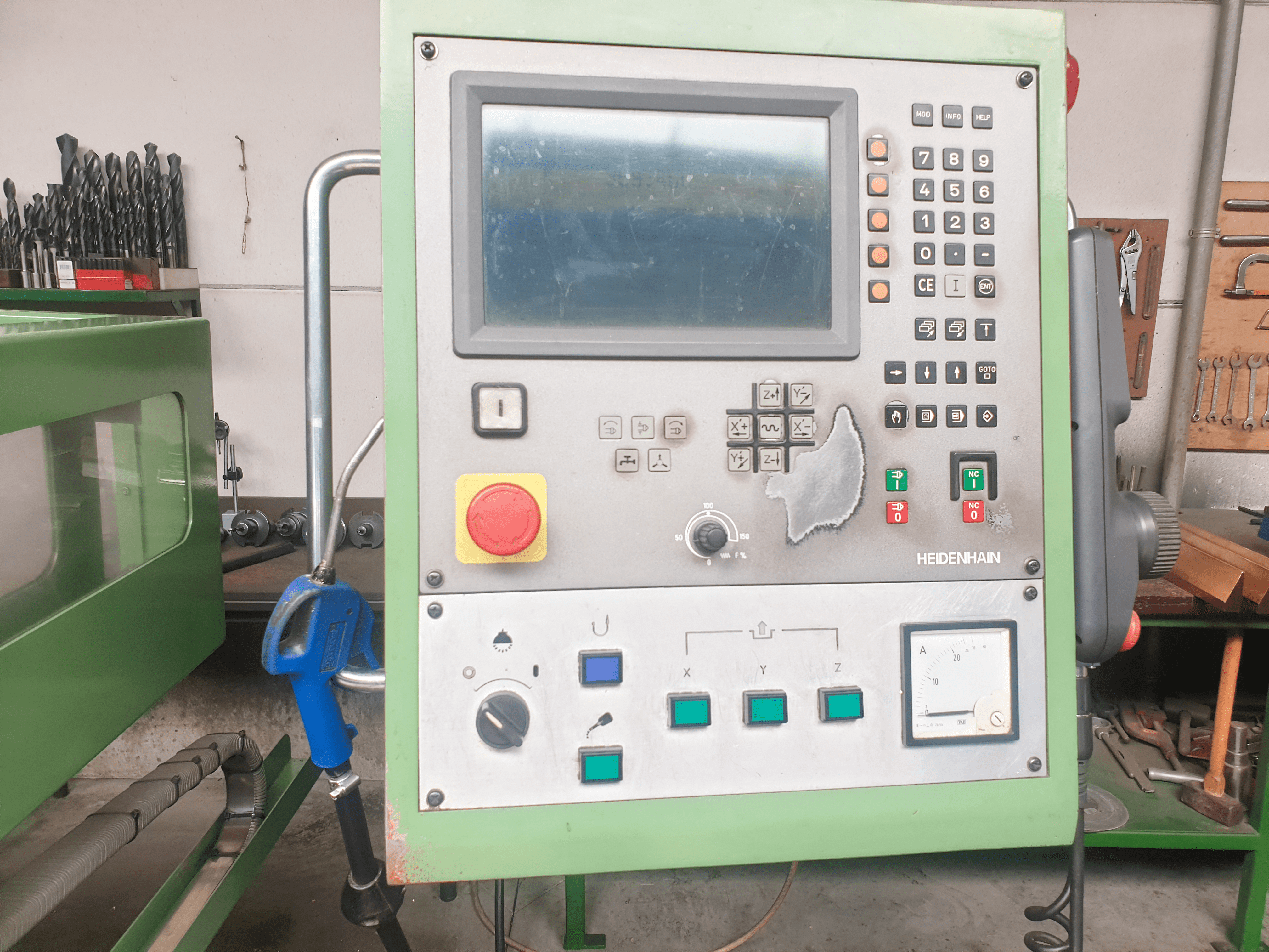 Used Kiheung KMB-U3 - Milling Machine - 1999