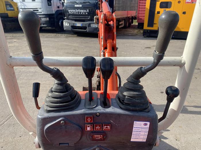 Usato 2010 KUBOTA U10-3