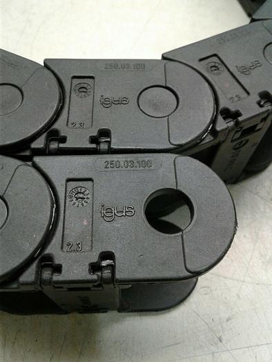 IGUS INC 250.03.100 (17 pieces)