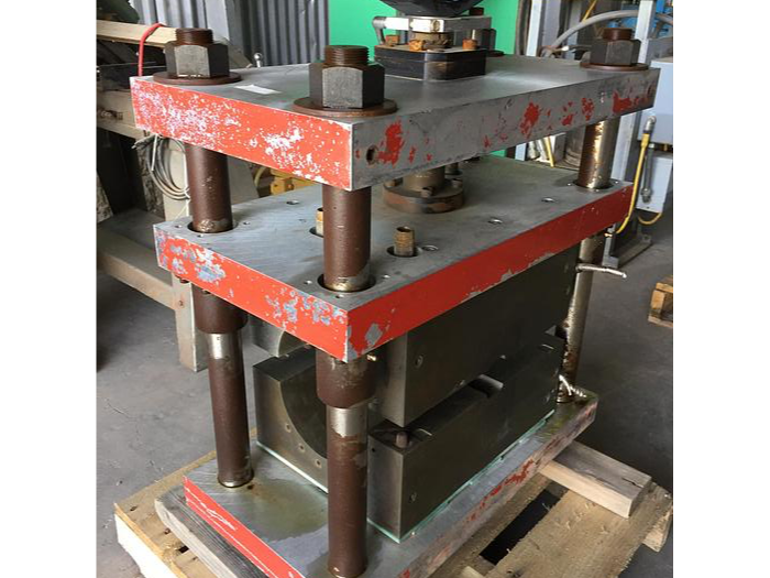 Used 30 Ton Danly 4 Post Screw Press