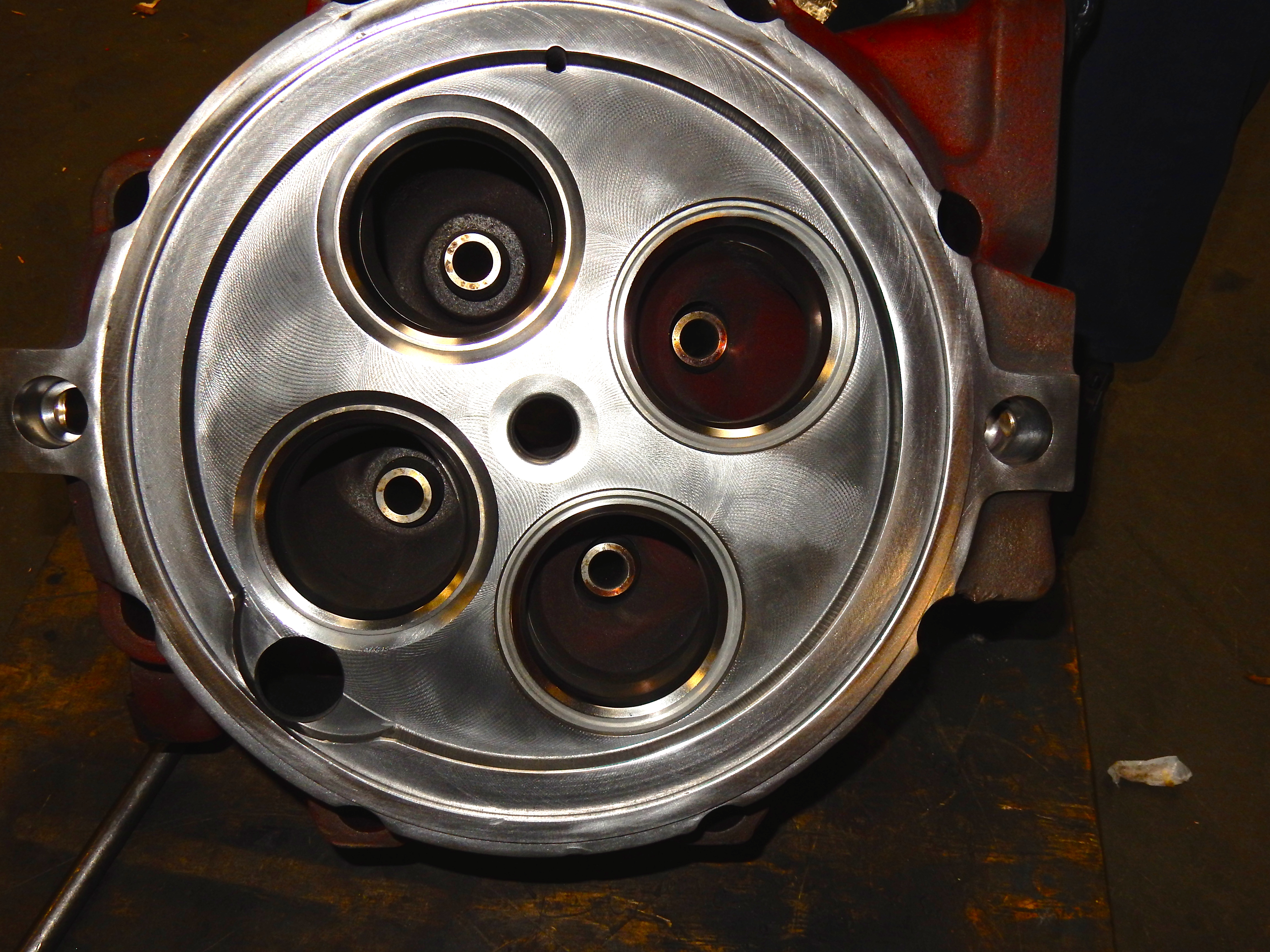 Used 2006/2007 CYLINDER HEADS MAK 453C