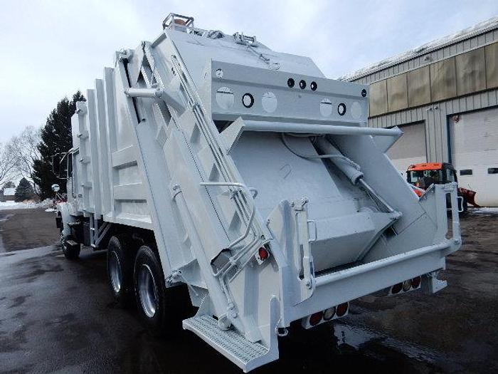 Used 1999 Volvo WG-64-T