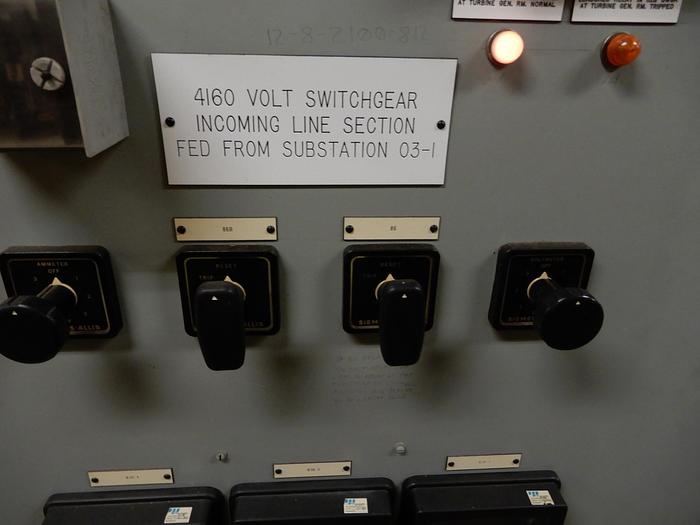Used 4160 V SIEMENS SWITHGEAR