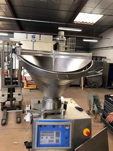 D'occasion POUSSOIR SOUS VIDE TREMIE 250 L