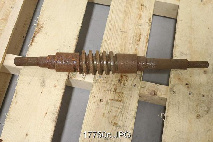 Used Beloit Jones 26" Worm Shaft, 26" #17750