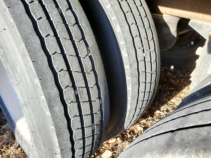 Used 2011 Wilson DWH500 PaceSetter Hopper Trailer