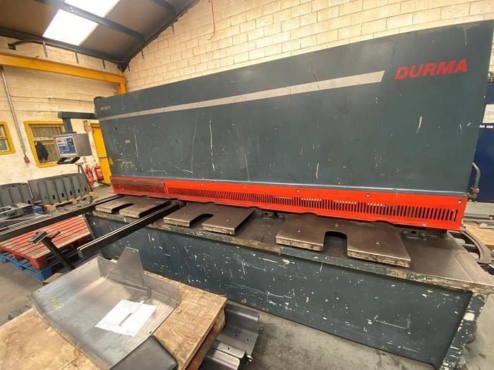Used 2006 Durma SB3013 Guillotine Shears