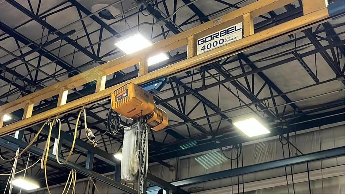 Used 4000 lb (2 Ton) 19.5' Span x 33' Runway Gorbel Freestanding Bridge Crane System & Hoist