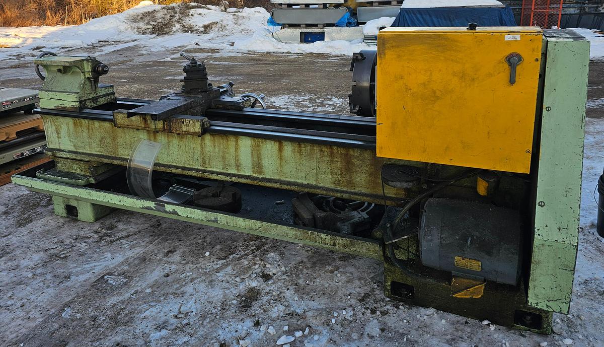 Used Cincinnati Hydrashift 22 Engine Lathe 23.5" Swing x 72" Centers