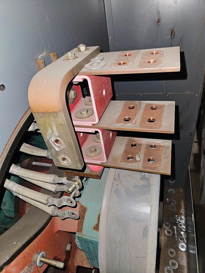 Used 800 KW DMT Corporation DMT-825C Diesel Generator 1000 KVA Cummins KTA38 Engine