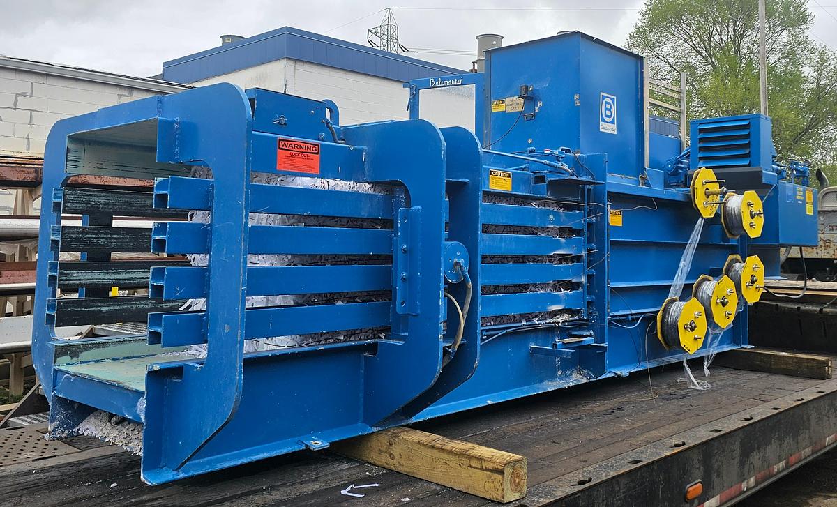 Used 2005 Balemaster 4030-G Horizontal Auto-Tie Baler, 30 HP, 27"x32" Feed, 400 Series