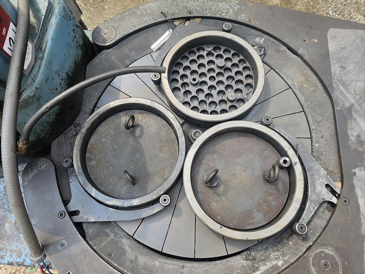 Used 24" Lapmaster Model 24 Flat Lapping Machine, (3) Conditioning Rings, S/N 25473