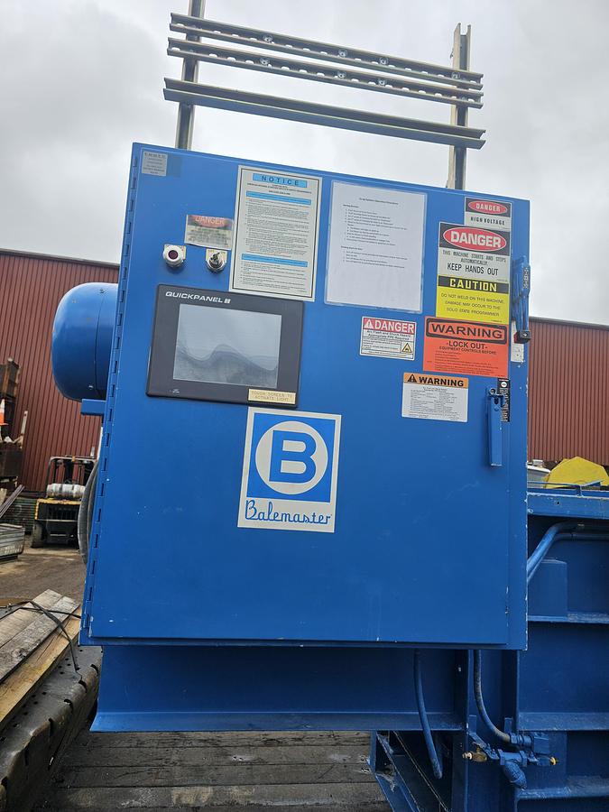 Used 2005 Balemaster 4030-G Horizontal Auto-Tie Baler, 30 HP, 27"x32" Feed, 400 Series