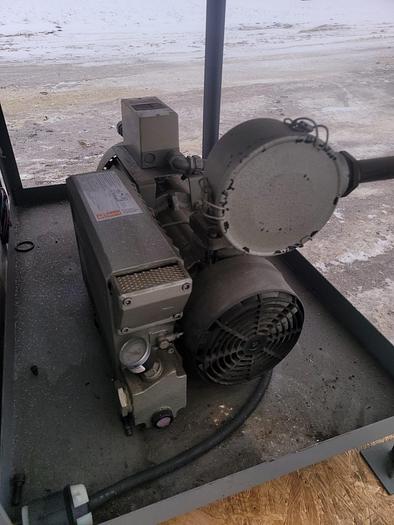 Used Busch 20 CFM Rotary Vane Vacuum Pump RC-0025-0406-1102 & FTS Systems Vapor Trap
