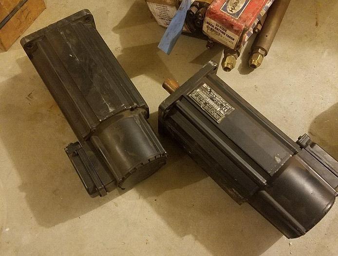 Rexroth/Bosch Indramat MKD090B-047-GP0-KN Permanent Magnet Servo Motor