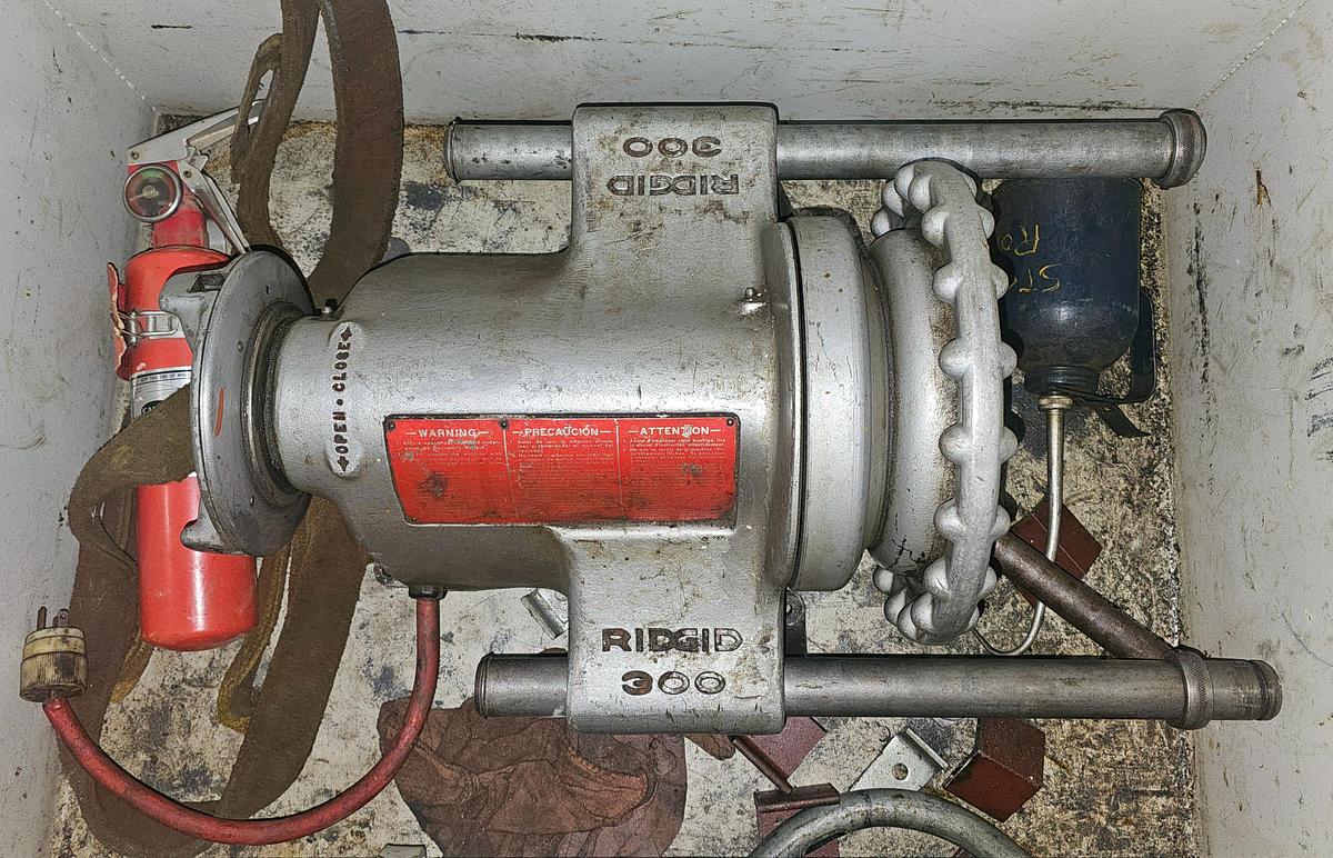 Used 1997 Ridgid 300