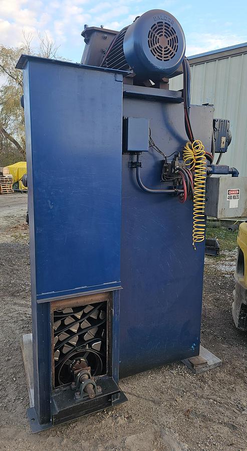 Used 15 Hp Wheelabrator Tumblast TBR-6 Direct Drive Blast Wheel Rubber Belt Machine, 6 Cu. Ft Capacity