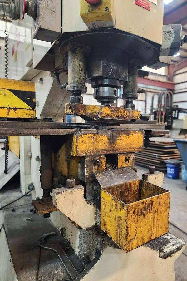 Used Geka Hydracrop 110/SD Dual Cylinder Hydraulic Ironworker 120 Ton Capacity