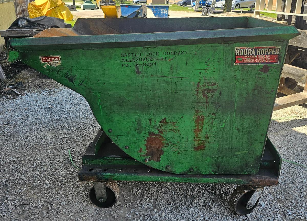 Used 1 Cu. Yard Portable Roura Durable Series Dump Hopper, Castor Wheels 