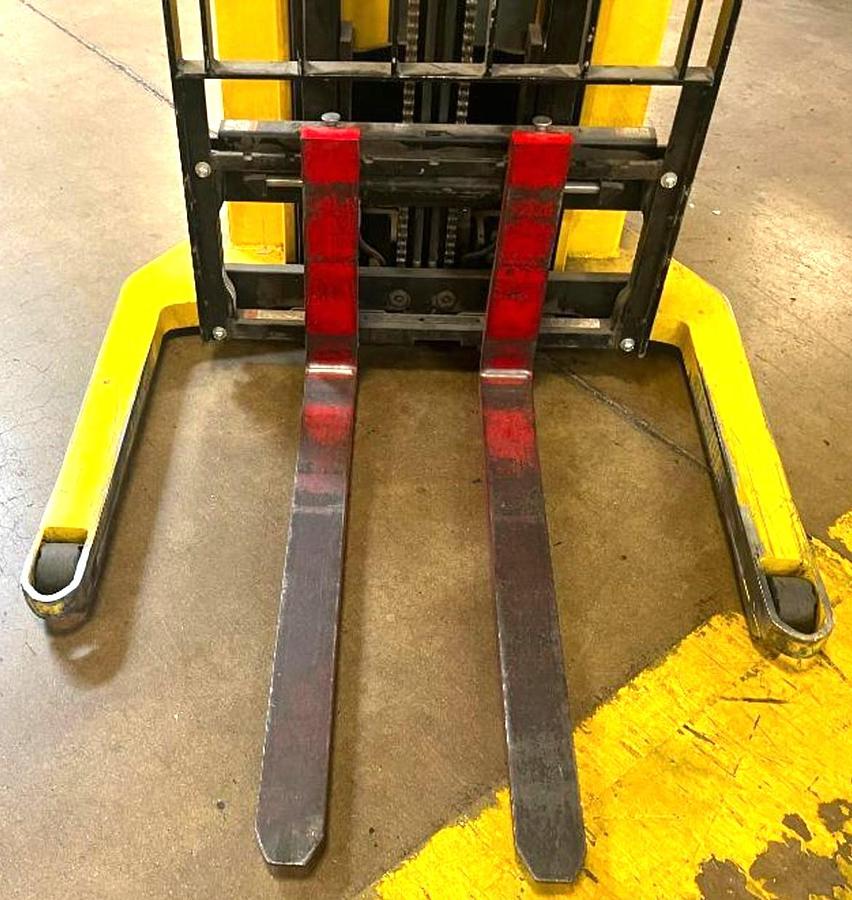 Used 2014 Hyster W40ZA 4000# Walkie Stacker 122" Lift Side-Shift 3-Phase Charger