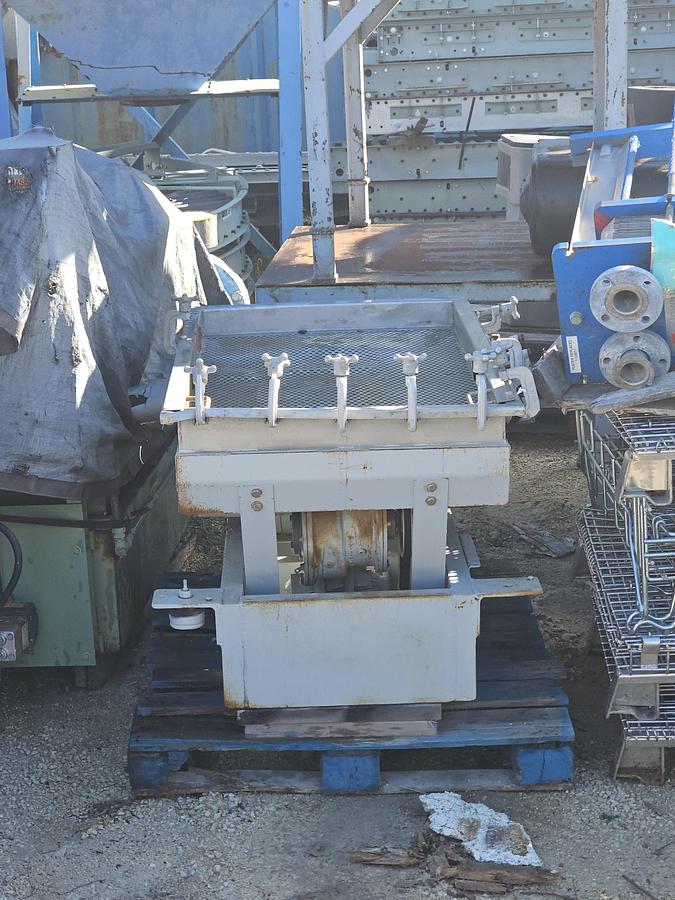 Used Witte 46" x 27" 228-S Vibratory Screener Separator