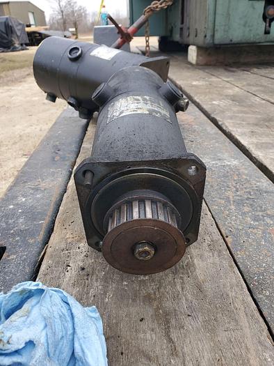 Used Fanuc 2000M Yellow Cap DC Servo Motor M-686529