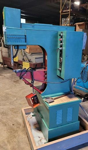 Used Haeger HP6-B Hydraulic 6 Ton Insertion Press w/Tooling as pictured