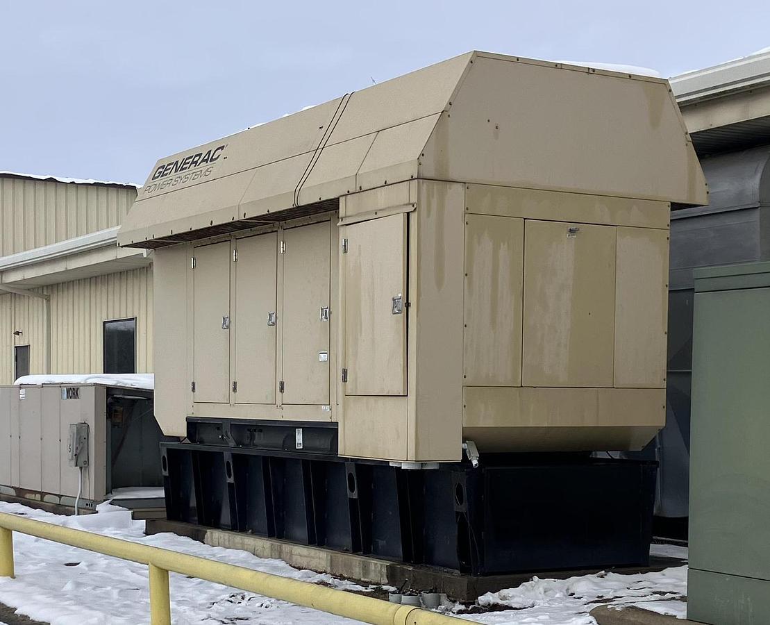 Used 750 KW Generac Gemini Series MD750 Diesel Standby Generator Set - 12.0L Diesel & Fuel Tank - 53 Hours