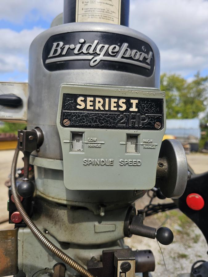 Used 2-Axis Bridgeport CNC Knee Mill Series I SWI Trak A.G.E. 2 Control Power Drawbar