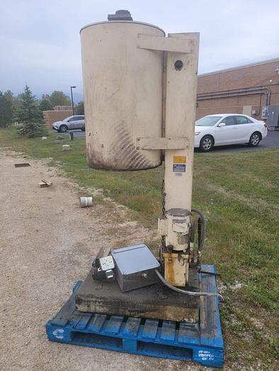 Used 1 Hp International Dynetics Corporation Slugger Drum Compactor Single Phase