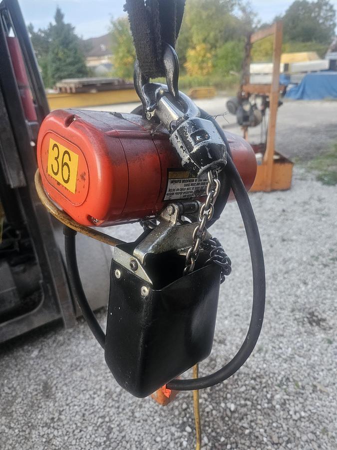 Used Gorbel 250# 1/8 Ton Freestanding Modular Jib Crane 10' Under Beam x 100" Arm & CM Shopstar 300# Hoist