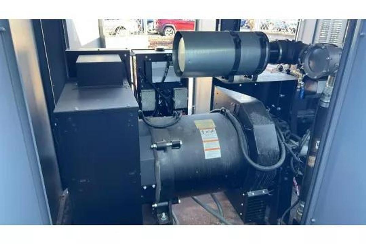 Used 2021 Generac SG200 200kW Industrial Generator | 3-Phase | ONLY 89 HRS | Late-Model Standby & Transfer Switch