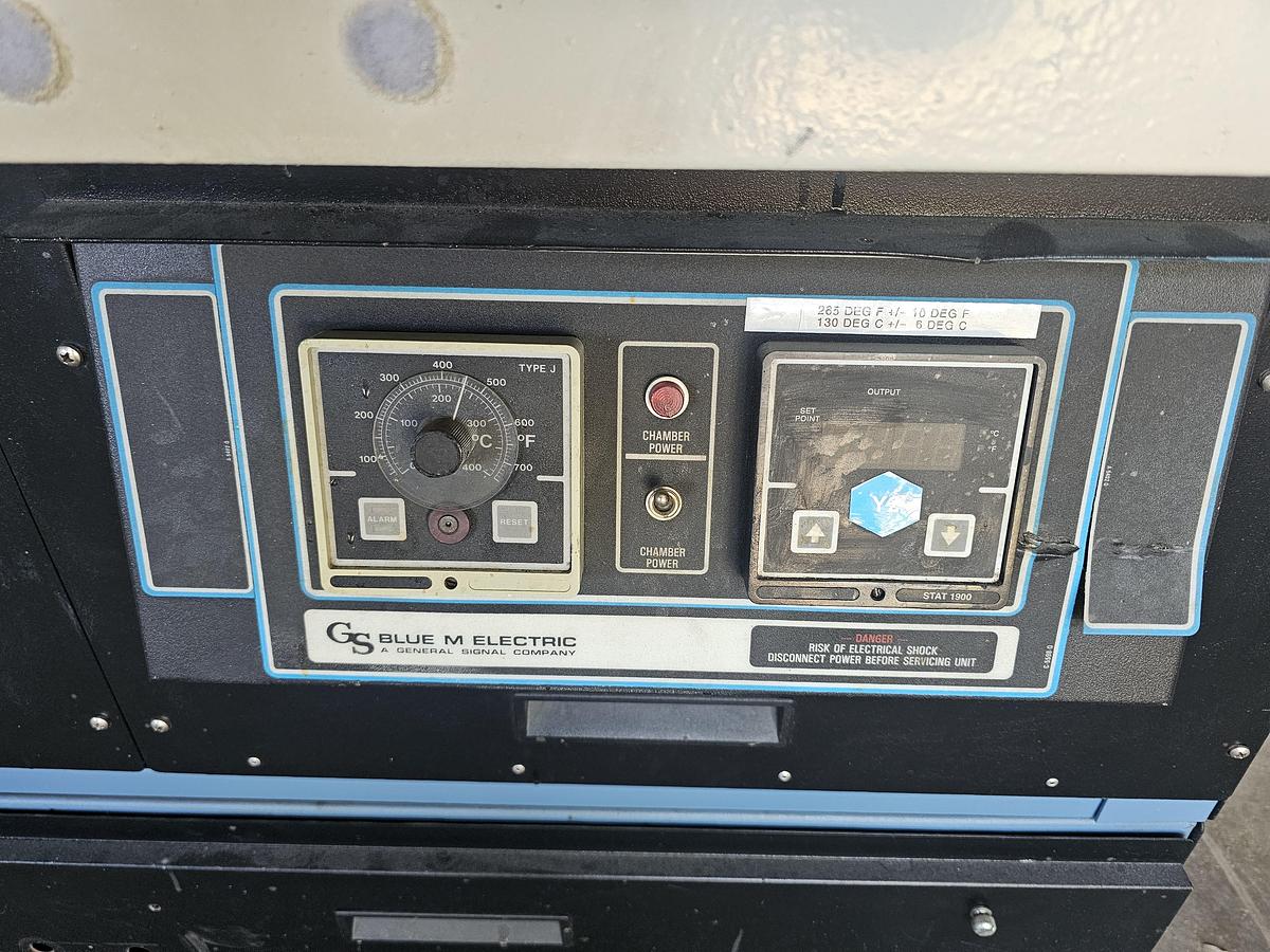 Used Blue M Model CC-04 Mechanical Convection Industrial Oven – 2011 – Programmable Profile V