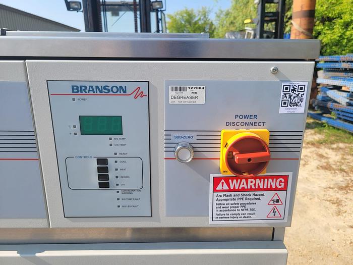 Used Branson Ultrasonics B950R Automatic Ultrasonic Vapor Degreaser & TDR-15 Robotic Loading System