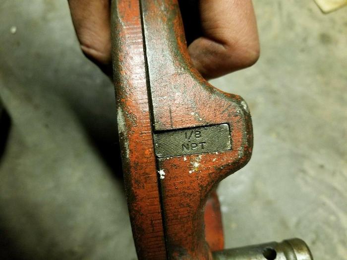 Used Ridgid No. 815 Universal 1/8'' to 2'' Die Head w/Threading Dies 1/8''